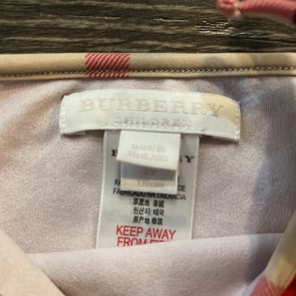 🖤❤️ Amazing, Beautiful Condition, BURBERRY Kids 6Y Bikini, Red with Check. - Picture 2 of 4